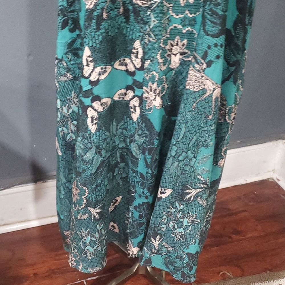 Maeve Chic Black and Green Floral Dress - Picture 5 of 16